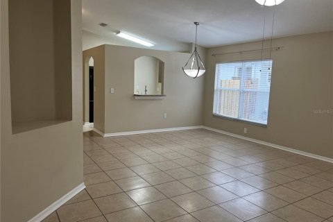 Villa ou maison à louer à Seffner, Floride: 3 chambres, 116.13 m2 № 2408053 - photo 9