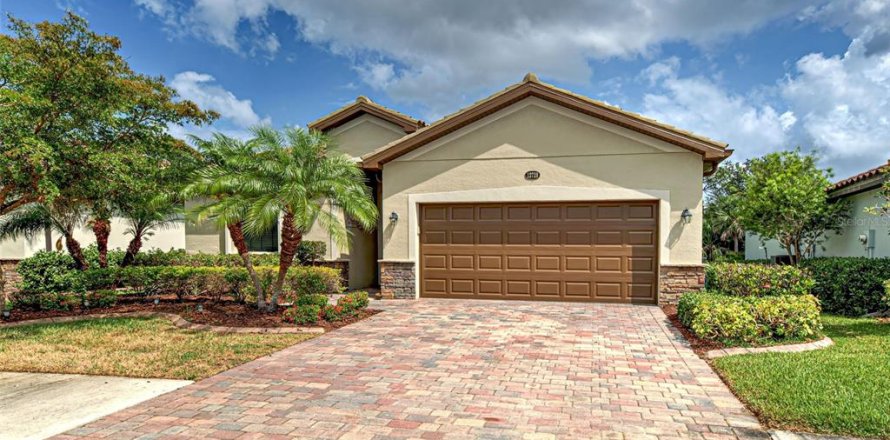 House in Venice, Florida 3 bedrooms, 156.45 sq.m. № 1736799