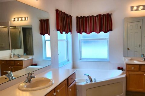 House in Kissimmee, Florida 2 bedrooms, 172.05 sq.m. № 1607903 - photo 11