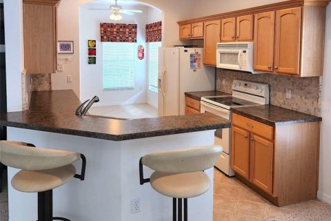 House in Kissimmee, Florida 2 bedrooms, 172.05 sq.m. № 1607903 - photo 3