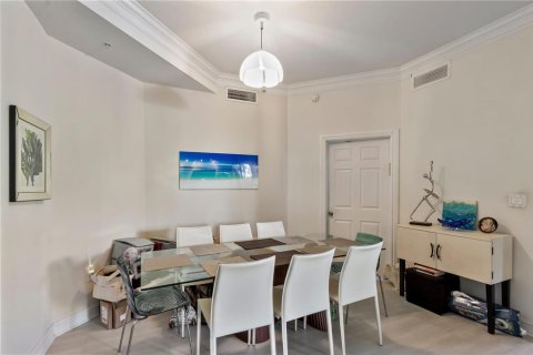 Condo in Aventura, Florida, 2 bedrooms  № 2389984 - photo 29