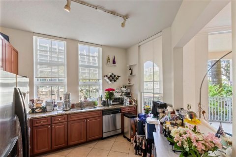 Condo in Aventura, Florida, 2 bedrooms  № 2389984 - photo 25