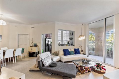 Condo in Aventura, Florida, 2 bedrooms  № 2389984 - photo 30
