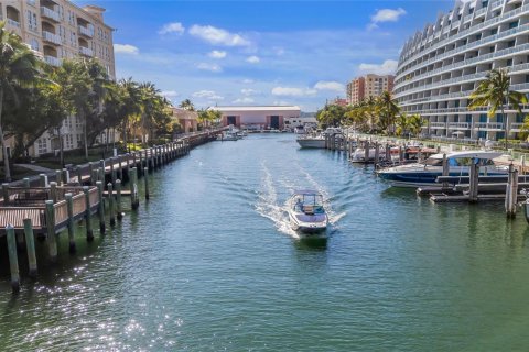 Condo in Aventura, Florida, 2 bedrooms  № 2389984 - photo 5