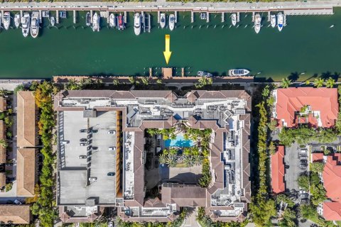 Condo in Aventura, Florida, 2 bedrooms  № 2389984 - photo 19