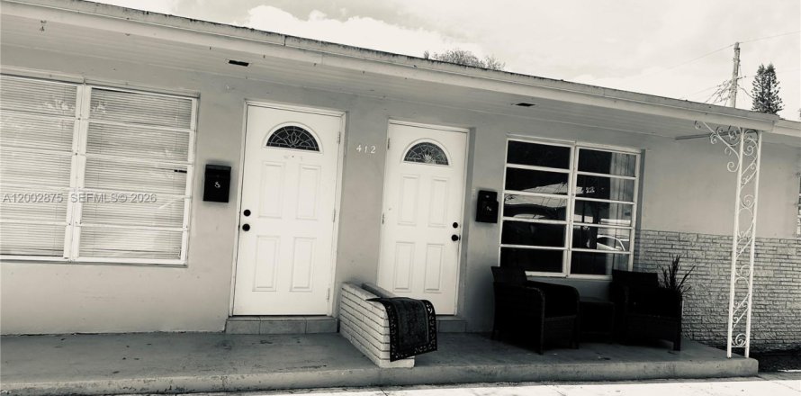Villa ou maison à Hallandale Beach, Floride 2 chambres, 152.36 m2 № 2170384