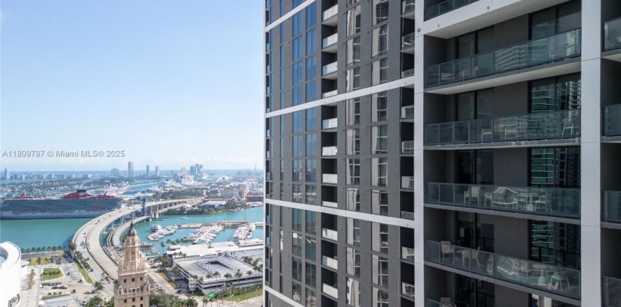 Condo à Miami, Floride, 2 chambres  № 2194071