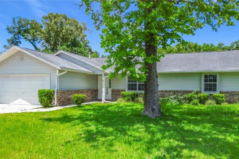House in Ocala, Florida 3 bedrooms, 154.22 sq.m. № 2150633
