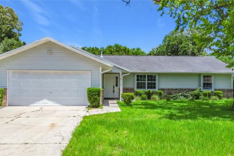 House in Ocala, Florida 3 bedrooms, 154.22 sq.m. № 2150633 - photo 4