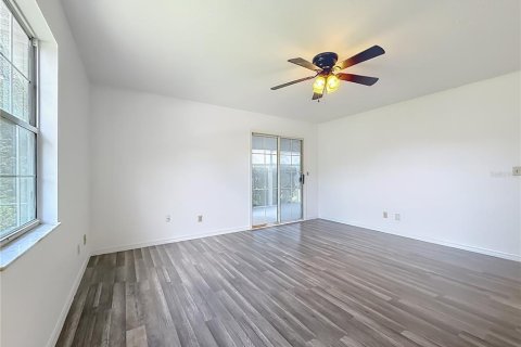 House in Ocala, Florida 3 bedrooms, 154.22 sq.m. № 2150633 - photo 18