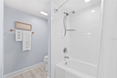 Купить кондоминиум в Клируотер, Флорида 12 комнат, 192.96м2, № 1875833 - фото 23