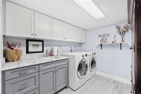 Купить кондоминиум в Клируотер, Флорида 12 комнат, 192.96м2, № 1875833 - фото 16