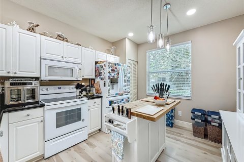 Casa en venta en Davie, Florida, 4 dormitorios, 155.61 m2 № 1949997 - foto 8