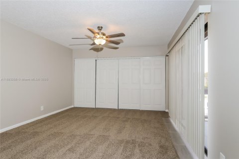 Снять в аренду виллу или дом в Уэст-Палм-Бич, Флорида 2 спальни, 136.38м2, № 1945241 - фото 5