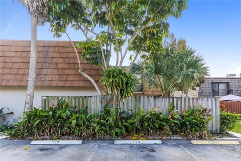 Снять в аренду виллу или дом в Уэст-Палм-Бич, Флорида 2 спальни, 136.38м2, № 1945241 - фото 15