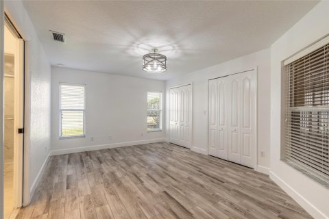 Townhouse in New Smyrna Beach, Florida 3 bedrooms, 193.79 sq.m. № 1417936 - photo 12
