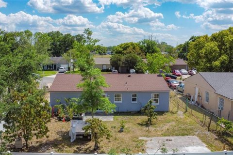 House in Orlando, Florida 4 bedrooms, 115.57 sq.m. № 1856405 - photo 15