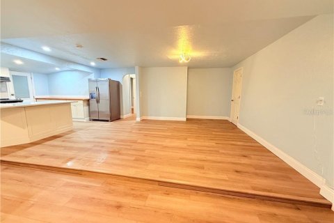 Casa en venta en Sarasota, Florida, 4 dormitorios, 136.94 m2 № 1820512 - foto 7