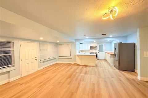 Casa en venta en Sarasota, Florida, 4 dormitorios, 136.94 m2 № 1820512 - foto 3