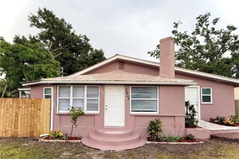 Casa en venta en Sarasota, Florida, 4 dormitorios, 136.94 m2 № 1820512 - foto 1