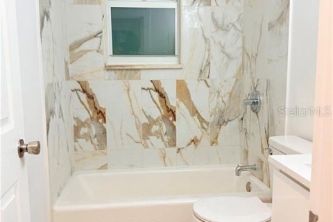 Casa en venta en Sarasota, Florida, 4 dormitorios, 136.94 m2 № 1820512 - foto 23