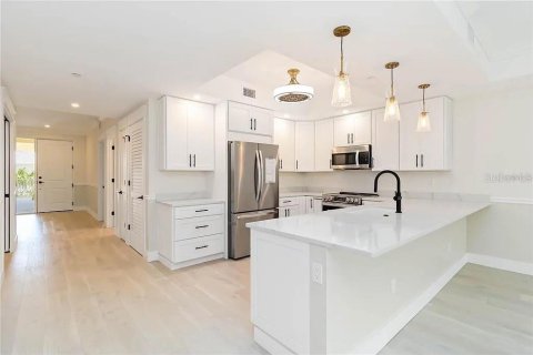 Condominio en alquiler en Osprey, Florida, 3 dormitorios, 179.95 m2 № 1842234 - foto 8