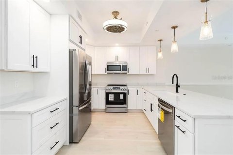 Condominio en alquiler en Osprey, Florida, 3 dormitorios, 179.95 m2 № 1842234 - foto 7