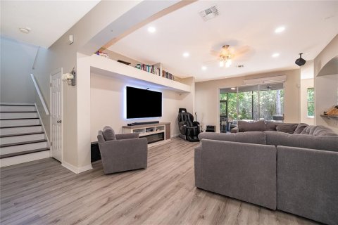Villa ou maison à vendre à Orlando, Floride: 5 chambres, 314.85 m2 № 2132038 - photo 2