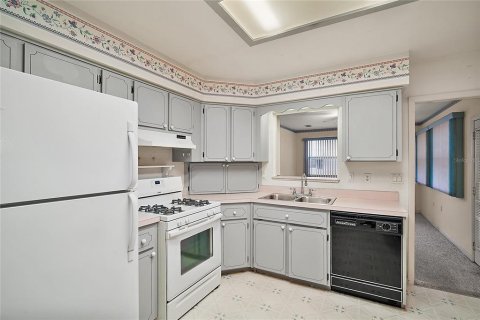 House in Leesburg, Florida 2 bedrooms, 114.27 sq.m. № 1773546 - photo 12