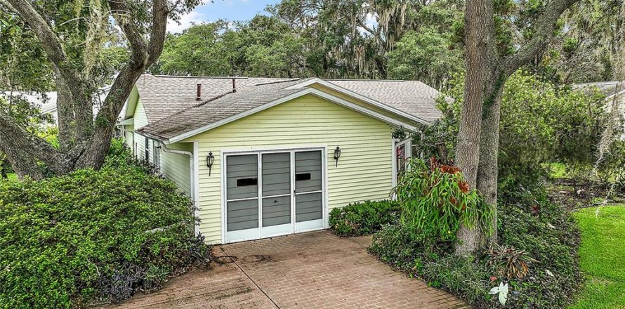 Villa ou maison à Leesburg, Floride 2 chambres, 114.27 m2 № 1773546