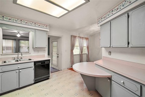 Villa ou maison à vendre à Leesburg, Floride: 2 chambres, 114.27 m2 № 1773546 - photo 16