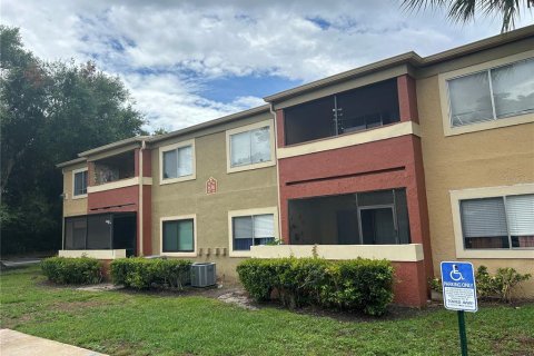 Condominio en Casselberry, Florida, 2 dormitorios № 2102242