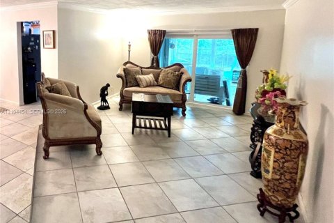 Villa ou maison à vendre à Coral Springs, Floride: 4 chambres, 172.15 m2 № 2412831 - photo 2