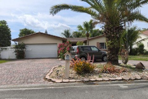 Villa ou maison à Coral Springs, Floride 4 chambres, 172.15 m2 № 2412831