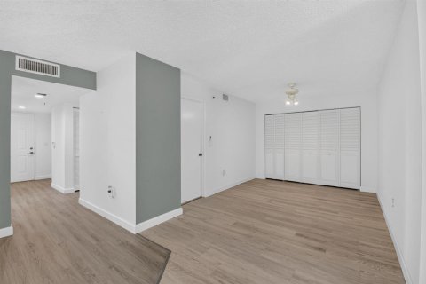 Copropriété à vendre à Delray Beach, Floride: 2 chambres, 129.32 m2 № 2336332 - photo 15