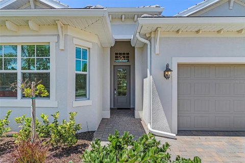 House in Punta Gorda, Florida 3 bedrooms, 191.47 sq.m. № 1735172 - photo 8