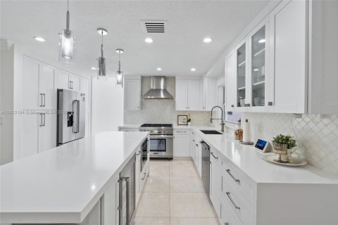 Villa ou maison à vendre à Miami, Floride: 4 chambres № 1830120 - photo 21