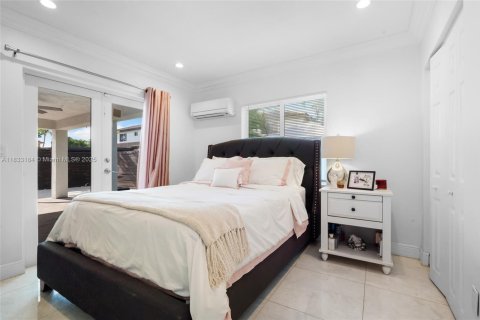 Villa ou maison à vendre à Miami, Floride: 4 chambres № 1830120 - photo 27