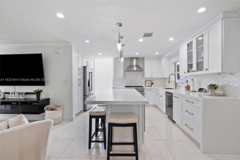 Villa ou maison à vendre à Miami, Floride: 4 chambres № 1830120 - photo 20