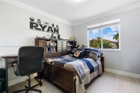 Villa ou maison à vendre à Miami, Floride: 4 chambres № 1830120 - photo 29