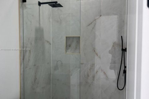 Appartement à louer à Lehigh Acres, Floride: 1 chambre, 60.39 m2 № 1790811 - photo 6