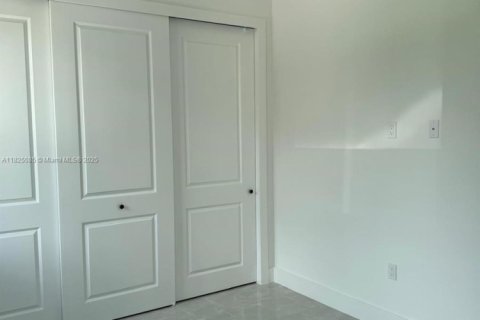 Appartement à louer à Lehigh Acres, Floride: 1 chambre, 60.39 m2 № 1790811 - photo 7