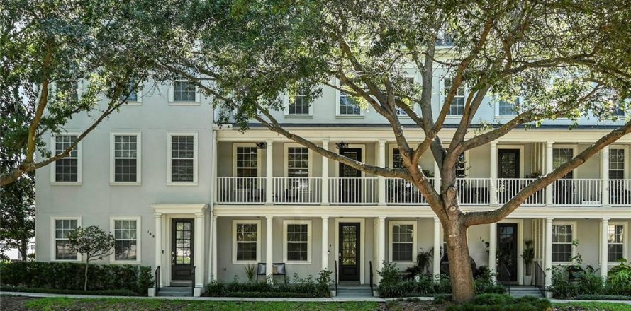 Townhouse in Orlando, Florida 3 bedrooms, 181.16 sq.m. № 2151924