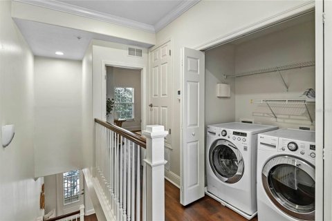 Townhouse in Orlando, Florida 3 bedrooms, 181.16 sq.m. № 2151924 - photo 30