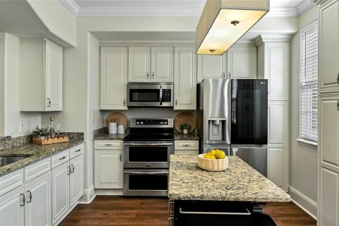 Townhouse in Orlando, Florida 3 bedrooms, 181.16 sq.m. № 2151924 - photo 17