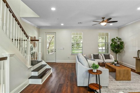 Townhouse in Orlando, Florida 3 bedrooms, 181.16 sq.m. № 2151924 - photo 12