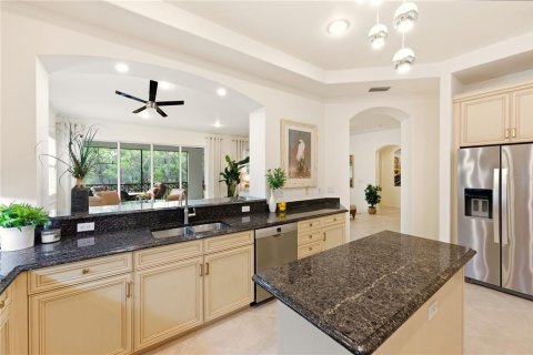 Condo in Naples, Florida, 3 bedrooms  № 2218189 - photo 22