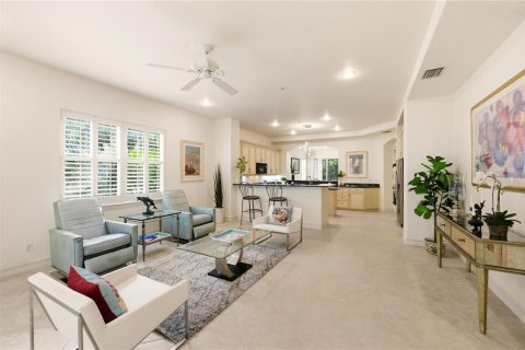 Condo in Naples, Florida, 3 bedrooms  № 2218189 - photo 17