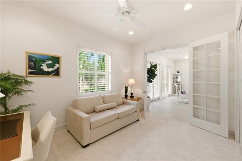 Condo in Naples, Florida, 3 bedrooms  № 2218189 - photo 18