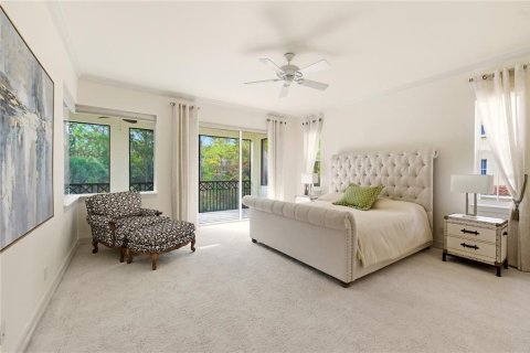 Condo in Naples, Florida, 3 bedrooms  № 2218189 - photo 24